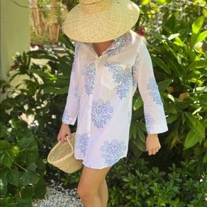 **NWOT** Julia Amory Husband Shirt in Cerulean Poppy, Size S